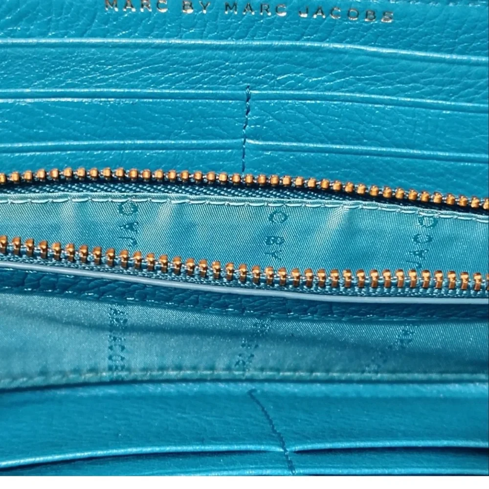 Marc Jacobs Teal pebbled leather Wallet LIKE 🆕